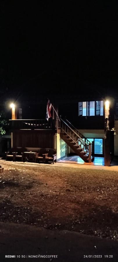 Chanmuang Guesthouse Mae Hong Son Zewnętrze zdjęcie